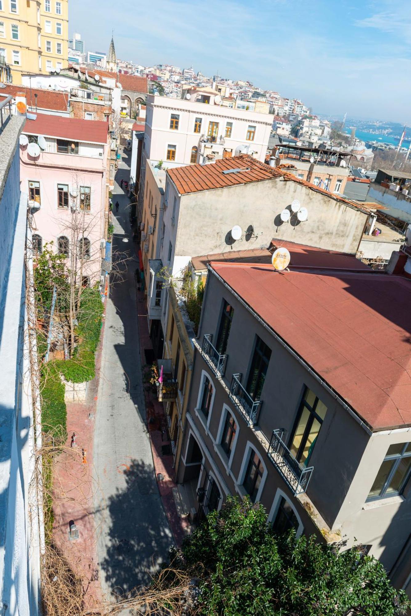 Mayer Galata Apartments Истанбул Екстериор снимка